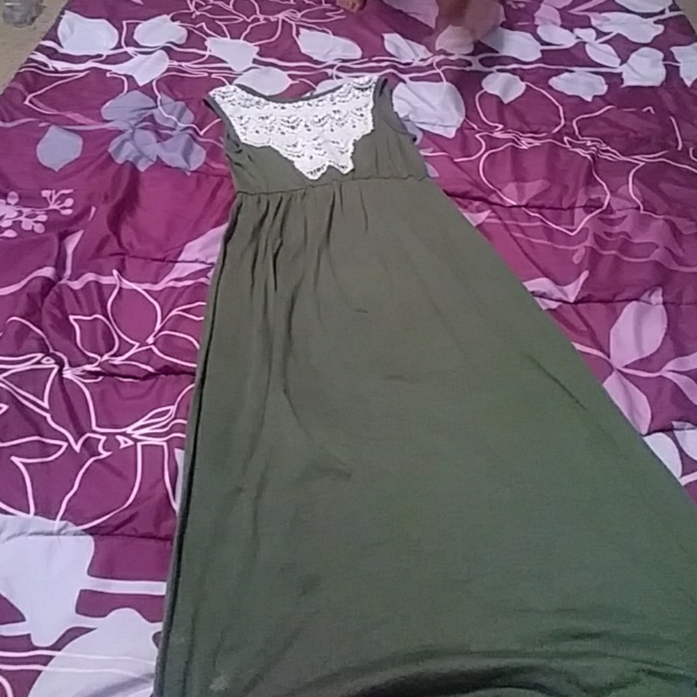 Dress - Picture 2 of 2